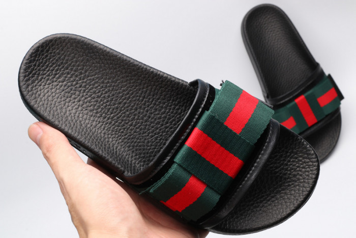 Gv*c sandals