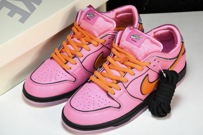 the powerpuff girls x nk sb dunk low fz8319-600