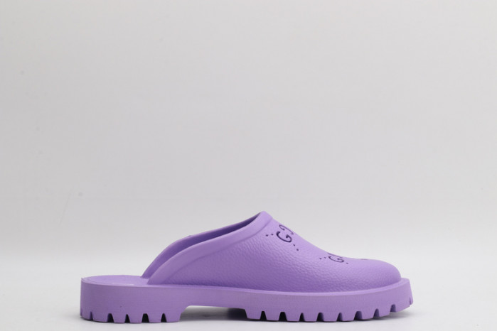 G*u*i sandals