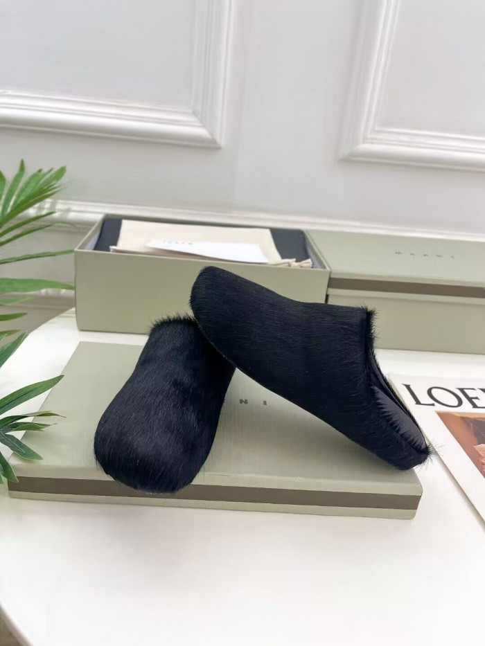 Ma*n1 calf hair slippers
