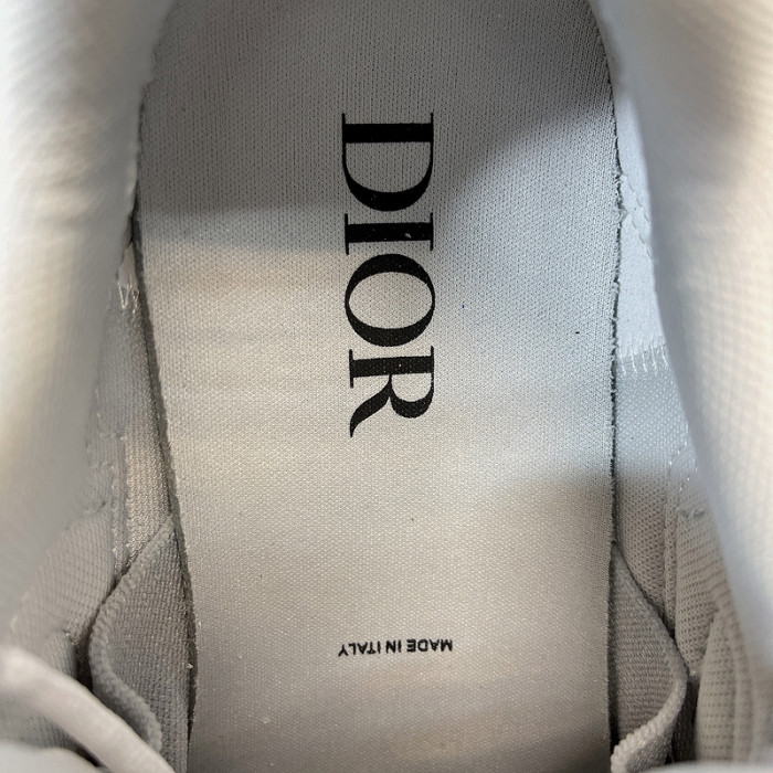 D10r b30 sneaker