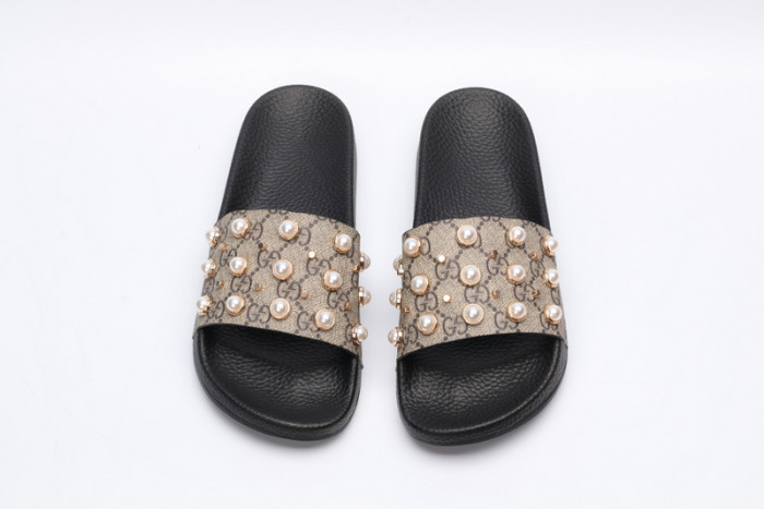 Gv*c sandals
