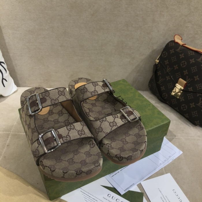 Gv*c sandals