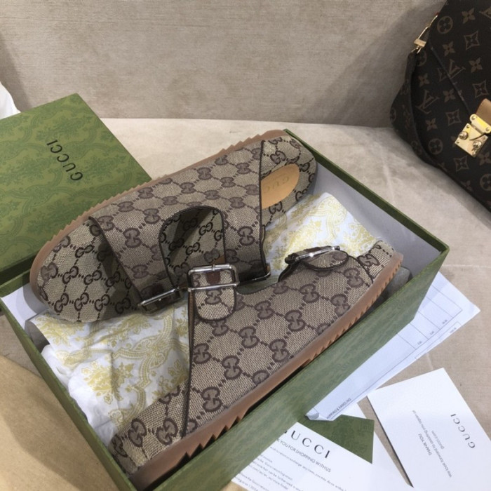 Gv*c sandals