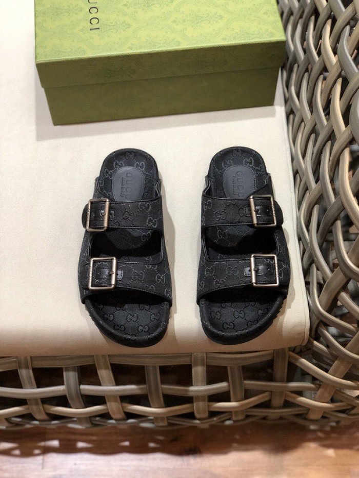 Gv*c sandals