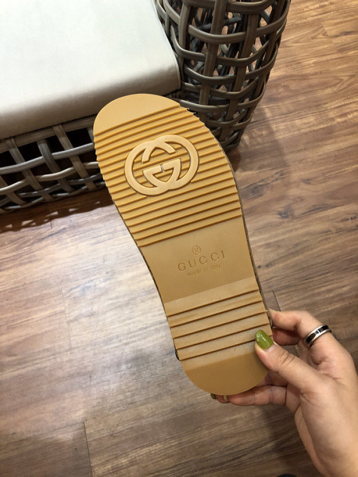 Gv*c sandals