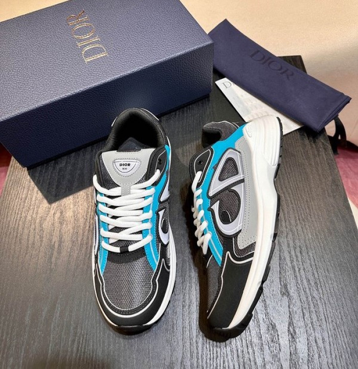 D10r b30 sneaker