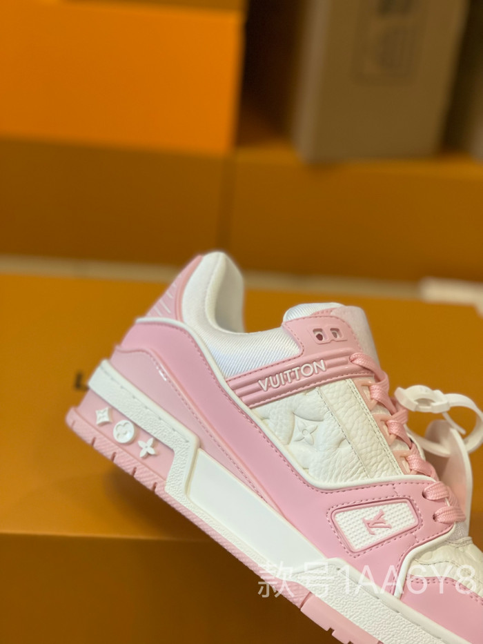 LV Trainer Sneaker