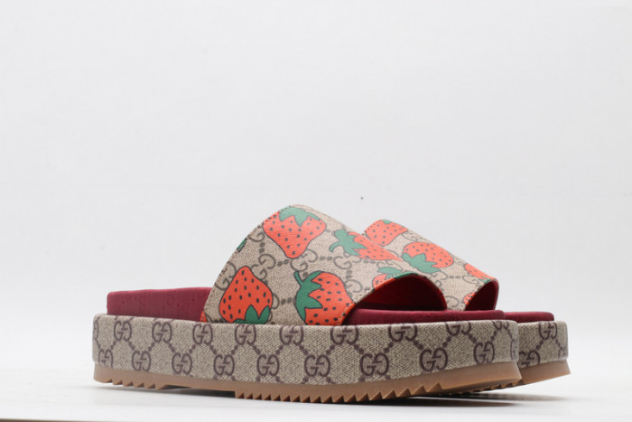 Gv*c sandals