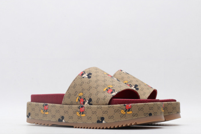 Gv*c sandals