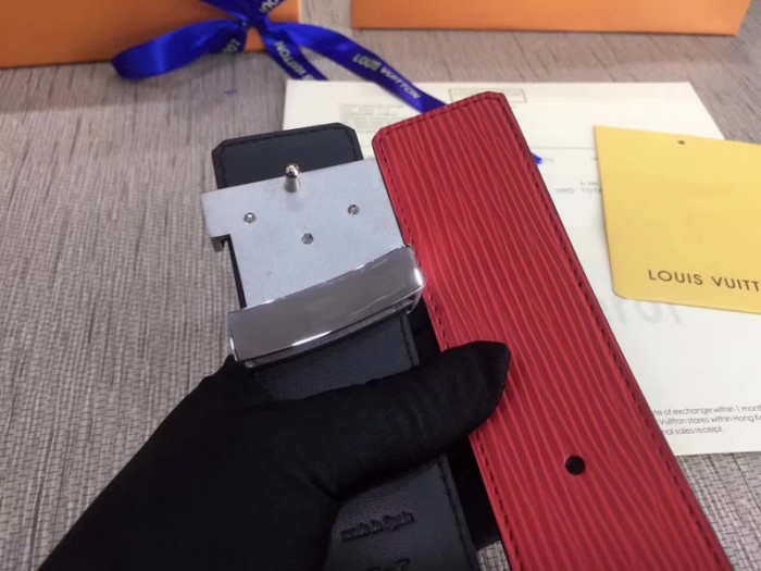 l0vis Vvtt0n belts
