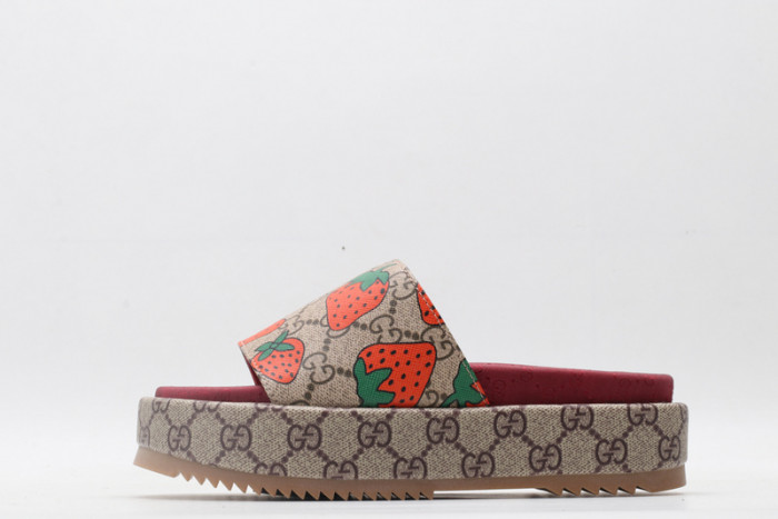 Gv*c sandals