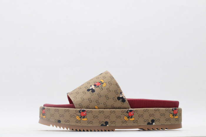 Gv*c sandals
