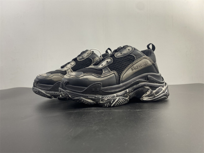 blcg sneaker triple.s.gomma grey black 524039 w03b5 9870