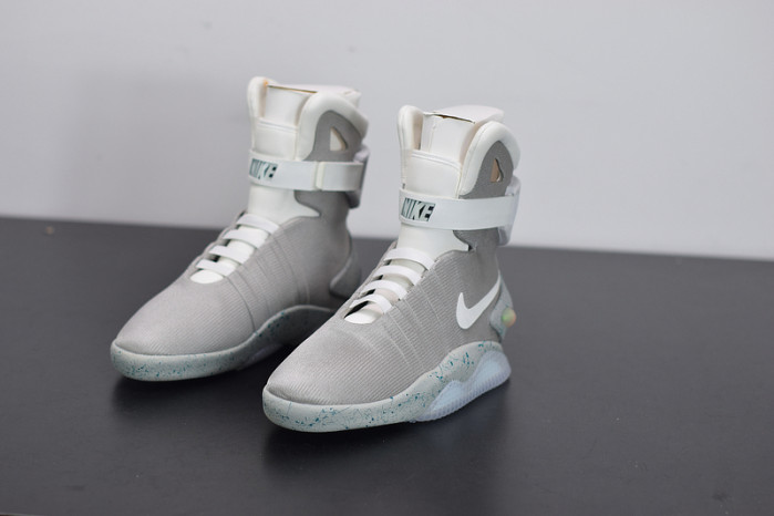 nike mag