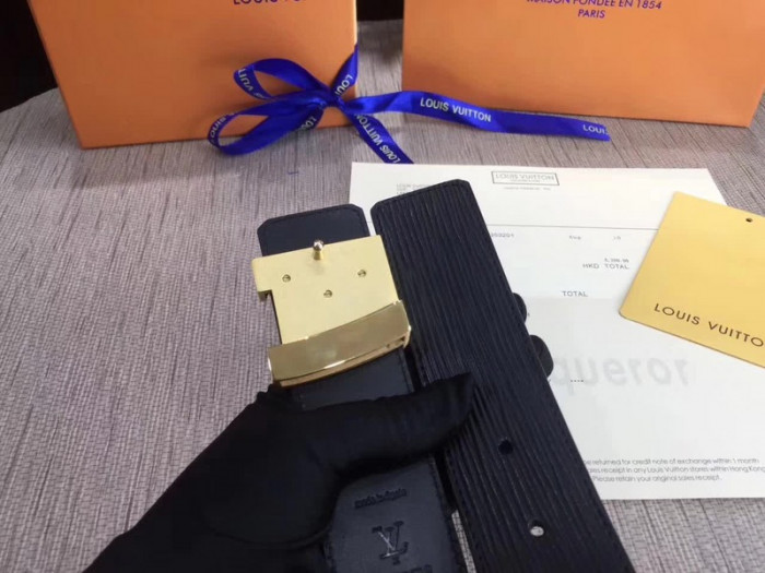 l0vis Vvtt0n belts