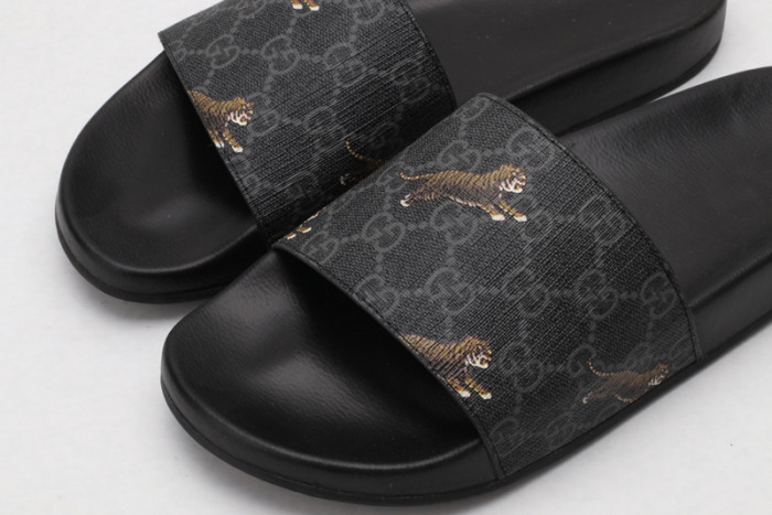 Gv*c sandals