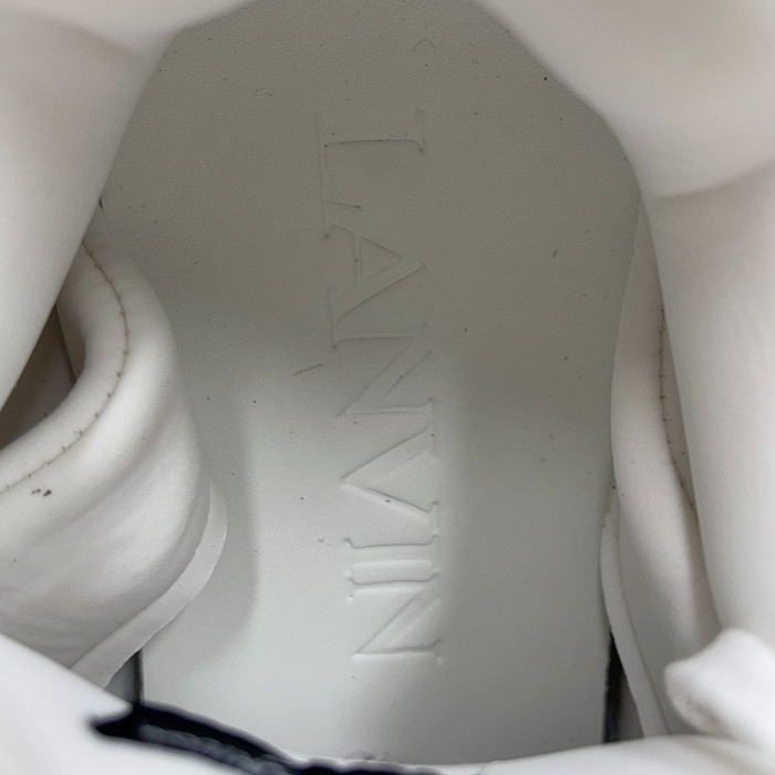 Lanu1n sneakers