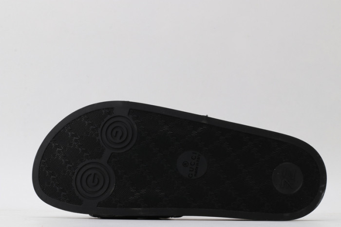 Gv*c sandals