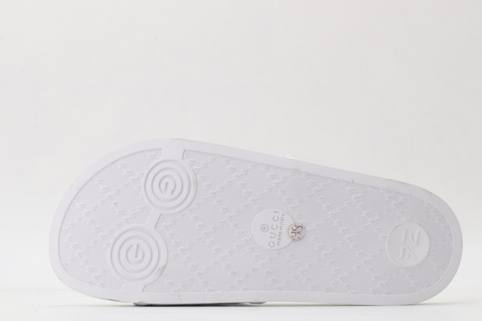 Gv*c sandals