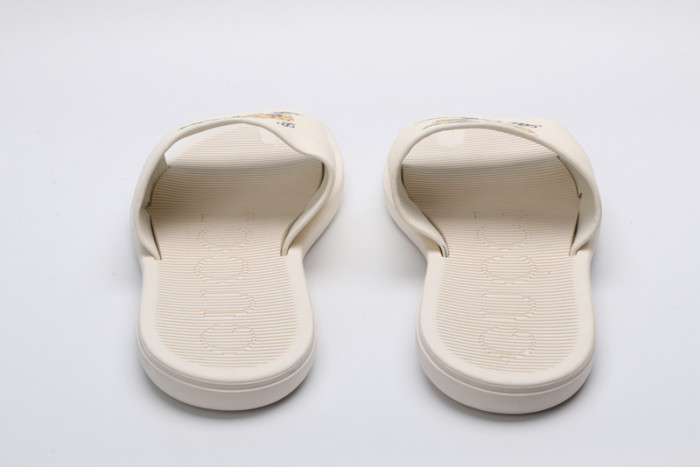 Gv*c sandals