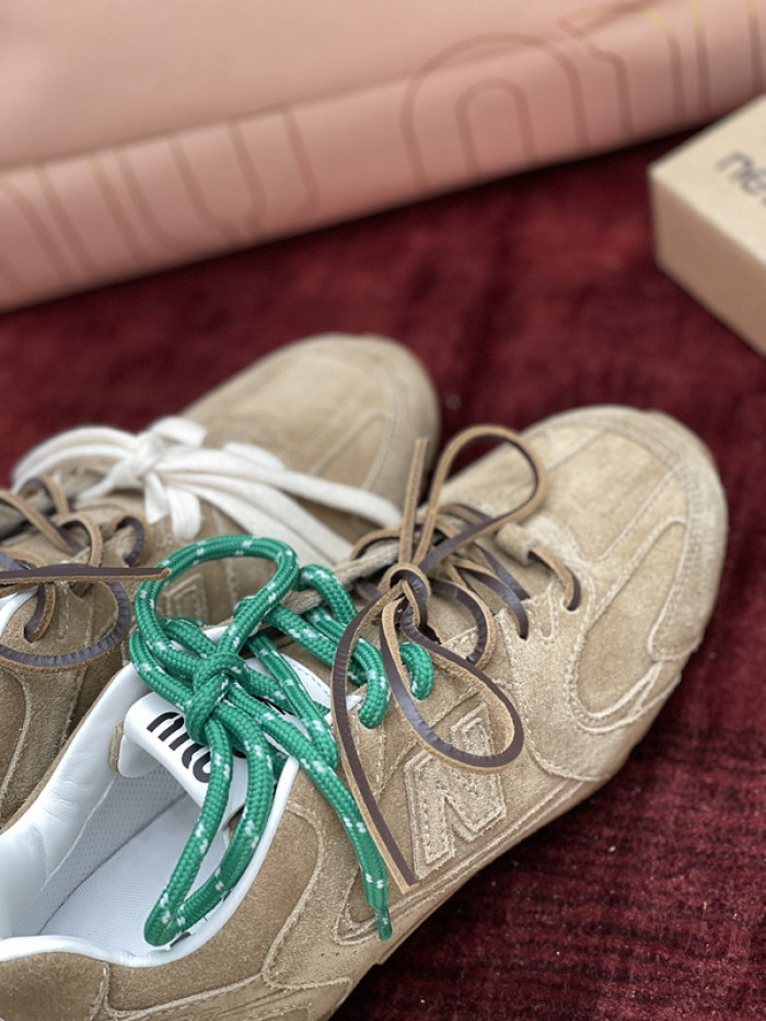 new Ba1an*e x m1um1u sneaker