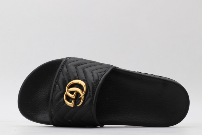 Gv*c sandals
