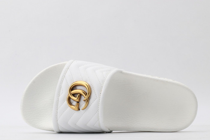 Gv*c sandals