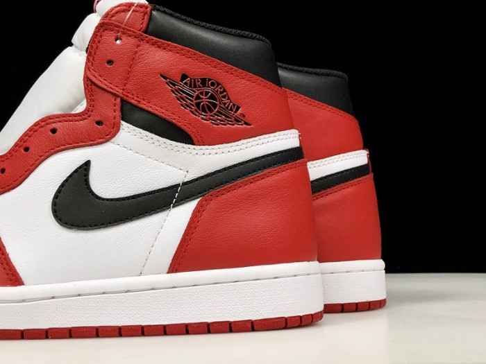 air jordan i 1 retro high og chicago bulls 555088-101