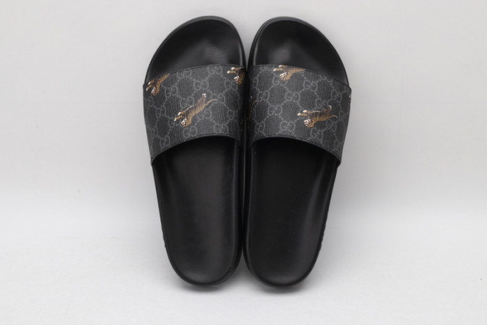 Gv*c sandals
