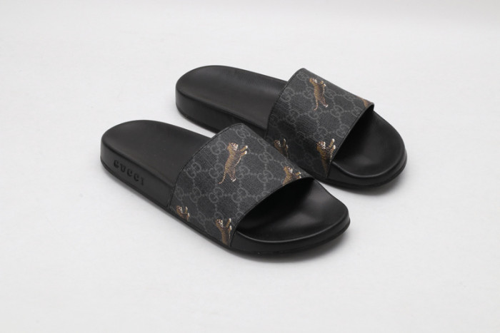 Gv*c sandals
