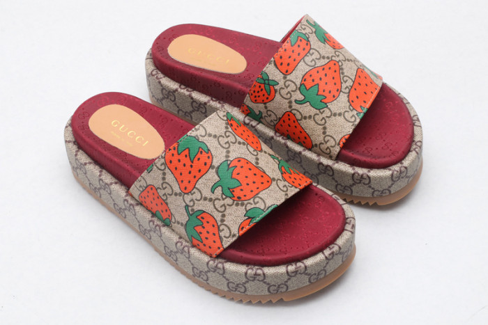 Gv*c sandals