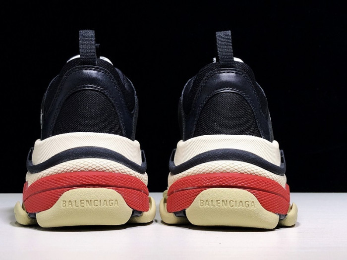blcg sneaker triple.s.gomma 656686w06g011001