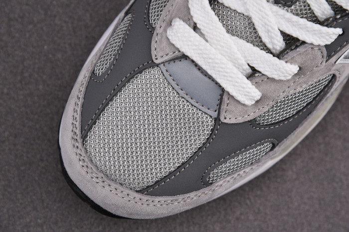 new Ba1an*e 992 grey m992gr