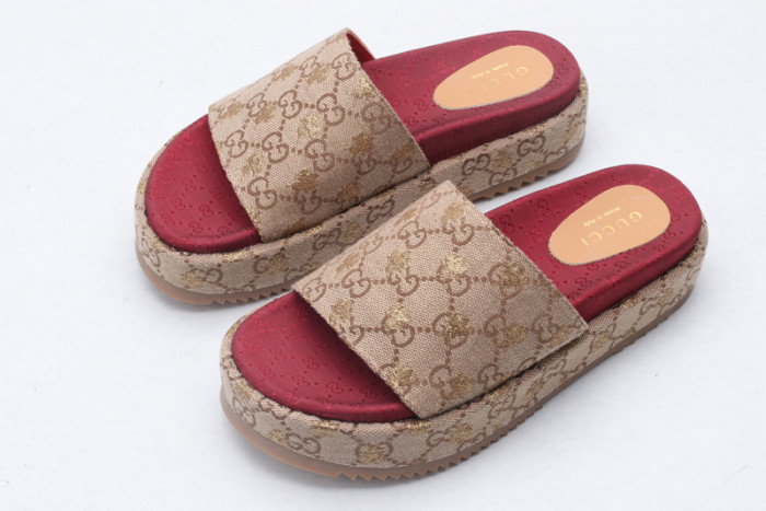 G*u*i sandals