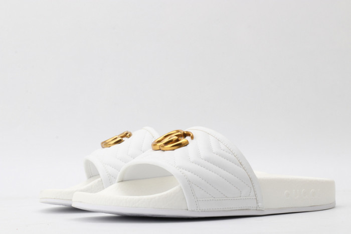 Gv*c sandals
