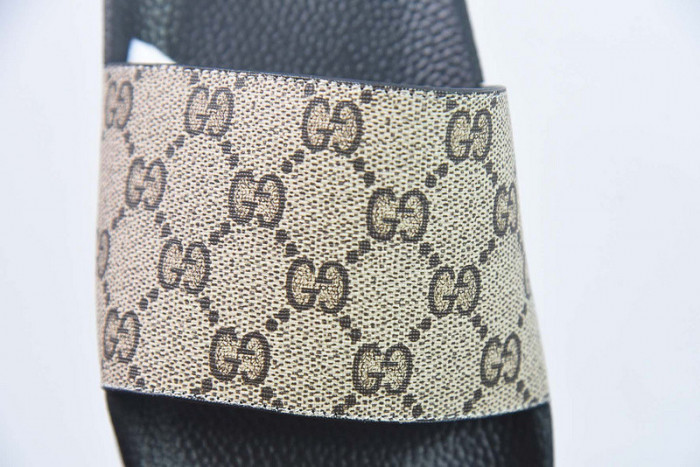 Gv*c sandals