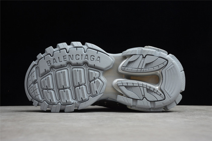 Ba1en*iaga track trainer full silver matllic 542023w2fs38100