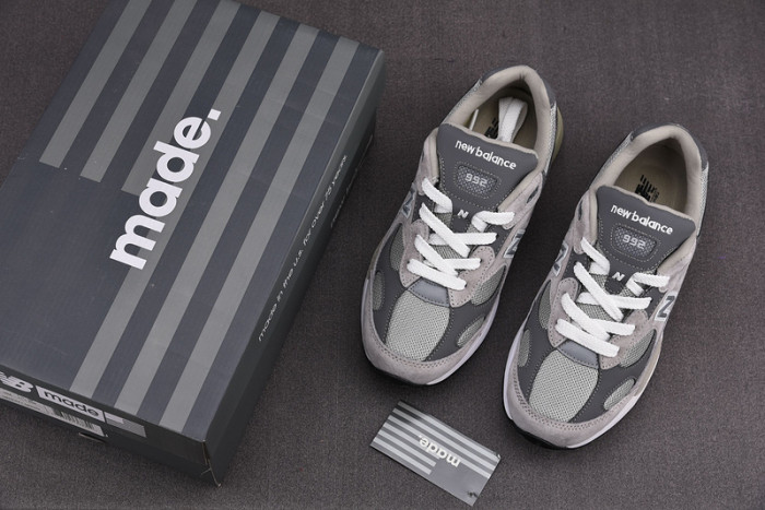 new Ba1an*e 992 grey m992gr