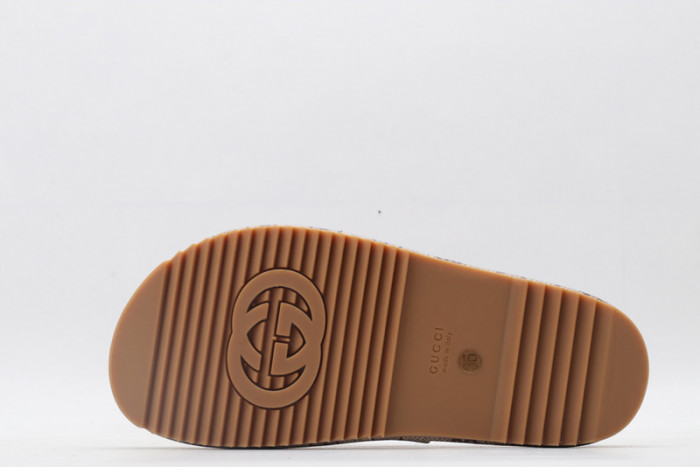 Gv*c sandals