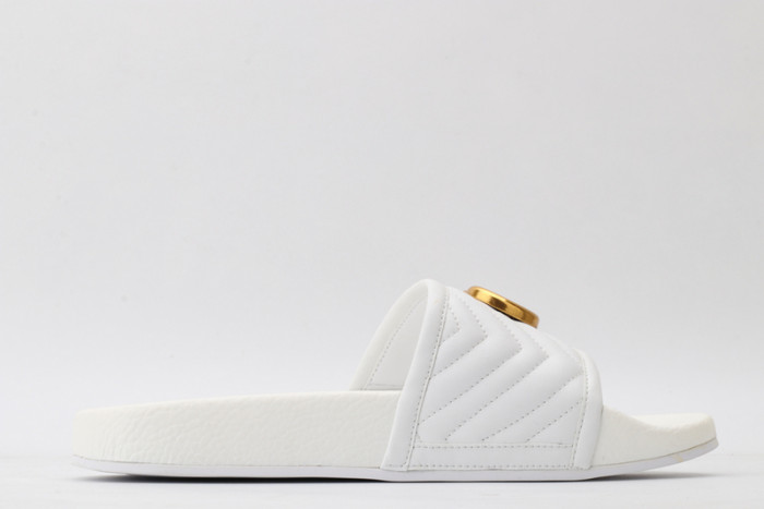 Gv*c sandals