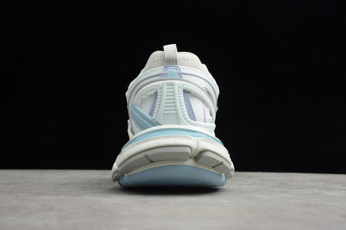 blcg track.2 white light blue 568615-w2gn3-9045