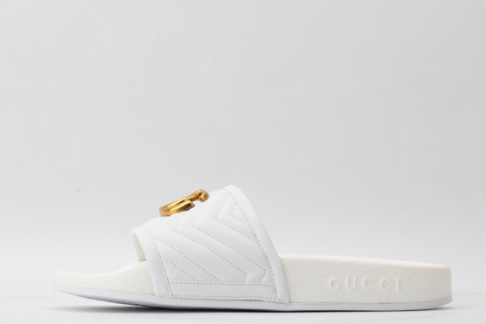 Gv*c sandals