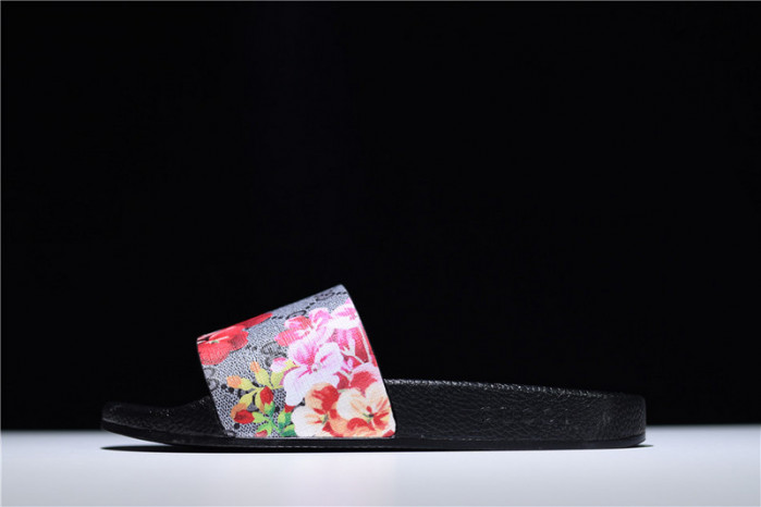 Gv*c sandals