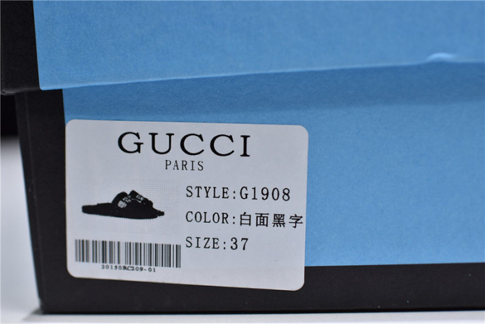 Gv*c sandals