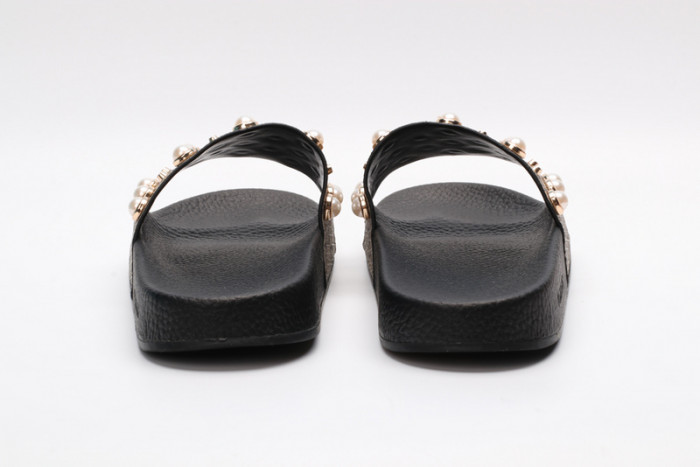 Gv*c sandals