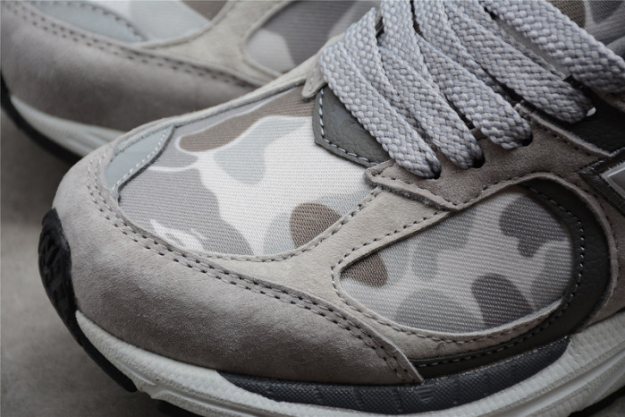 new Ba1an*e 2002r bape grey m2002rbg