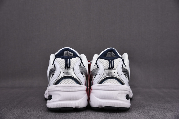 new Ba1an*e 530 white silver navy mr530sg